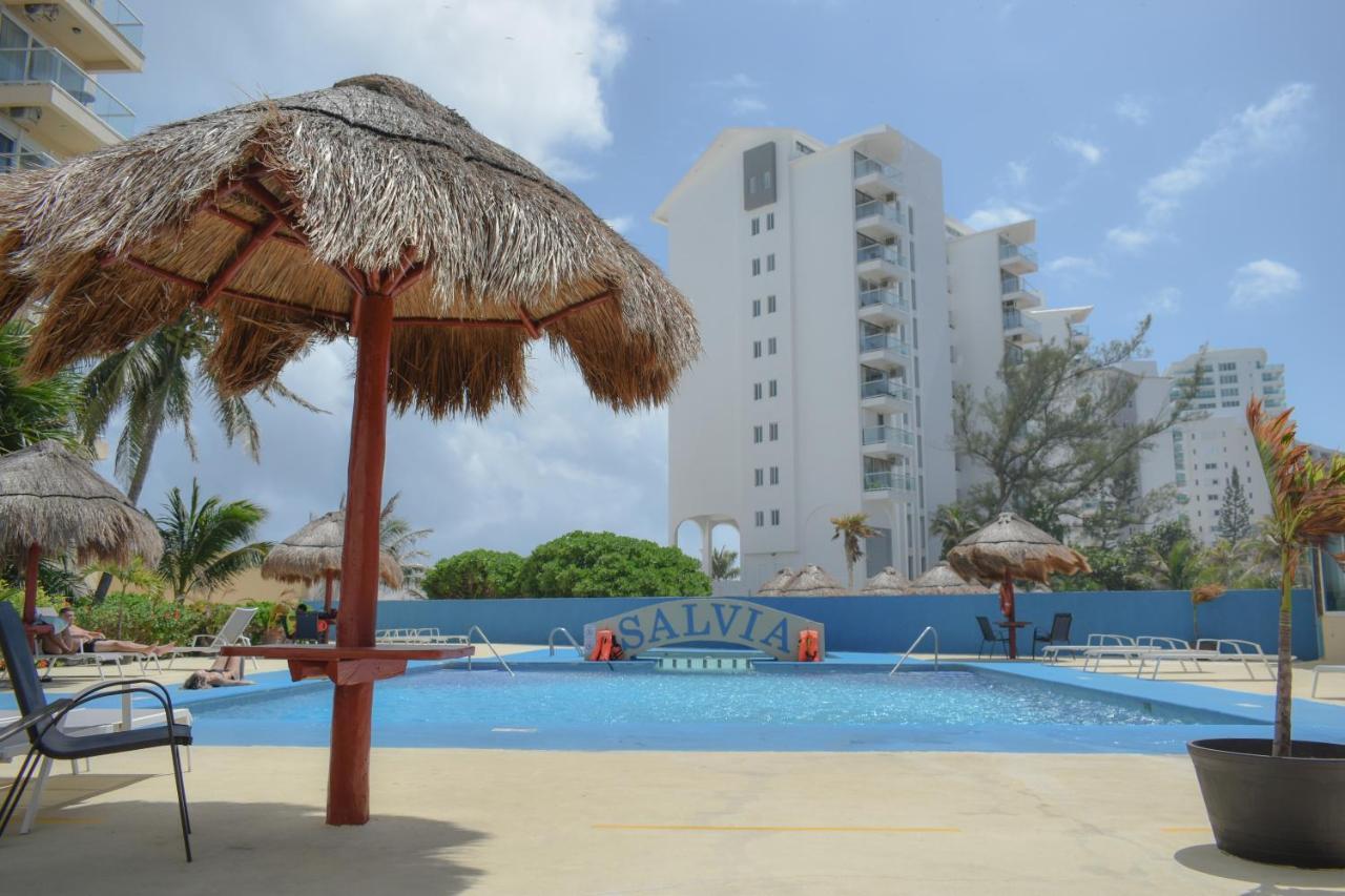 Luxury Caribbean Condos By Salvia Cancun Beachfront Exterior photo