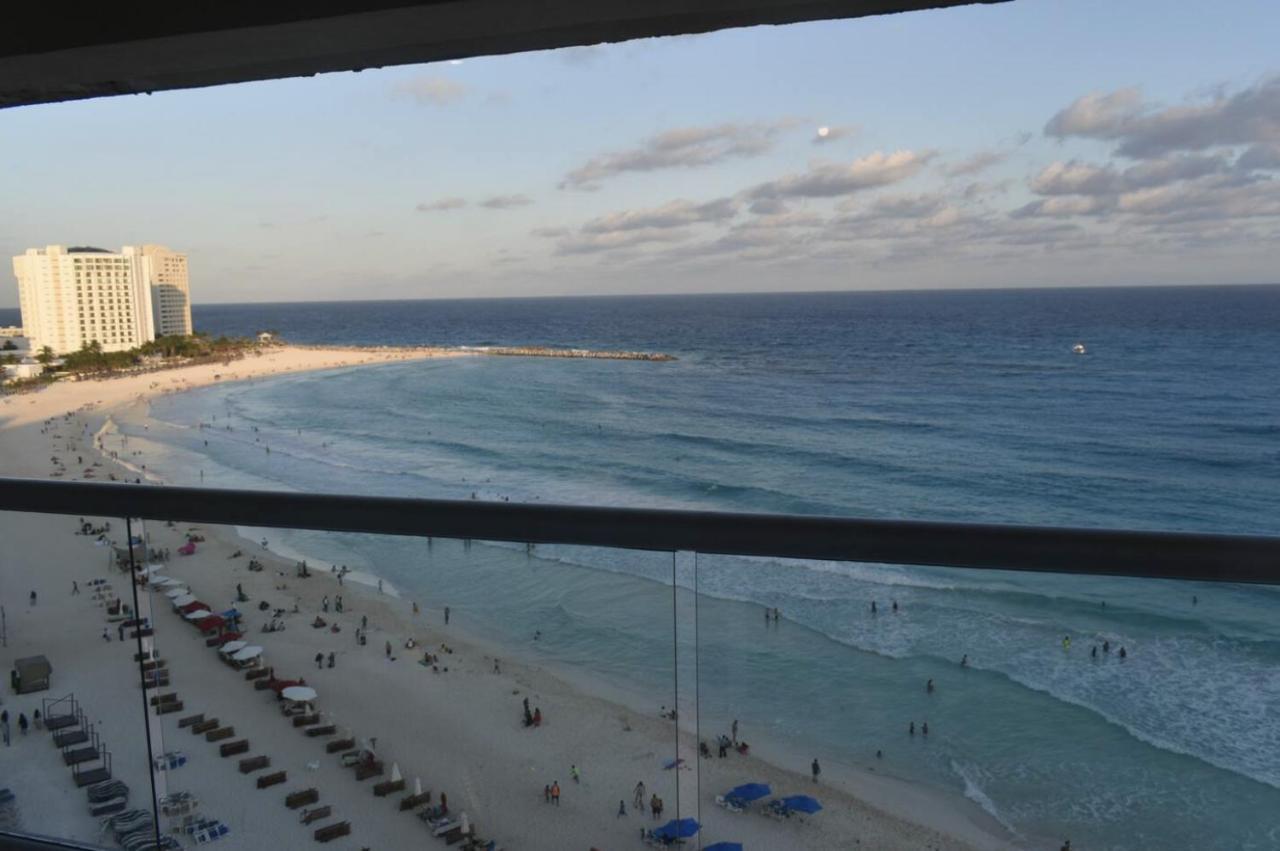 Luxury Caribbean Condos By Salvia Cancun Beachfront Exterior photo
