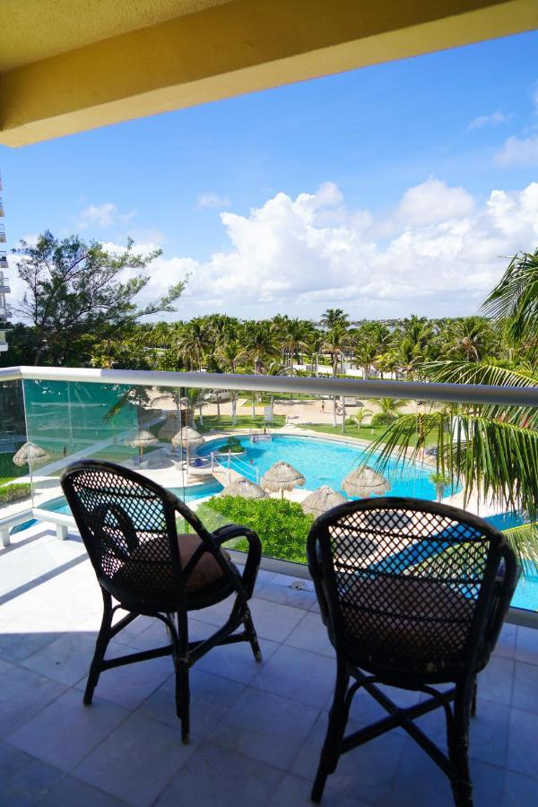 Luxury Caribbean Condos By Salvia Cancun Beachfront Exterior photo