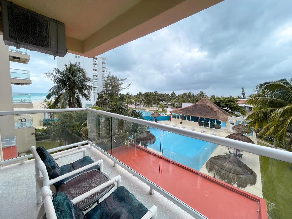 Luxury Caribbean Condos By Salvia Cancun Beachfront Exterior photo