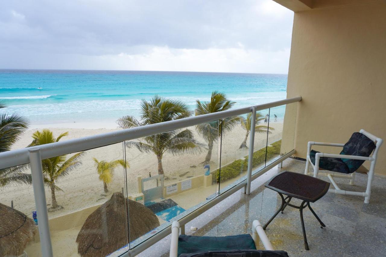 Luxury Caribbean Condos By Salvia Cancun Beachfront Exterior photo