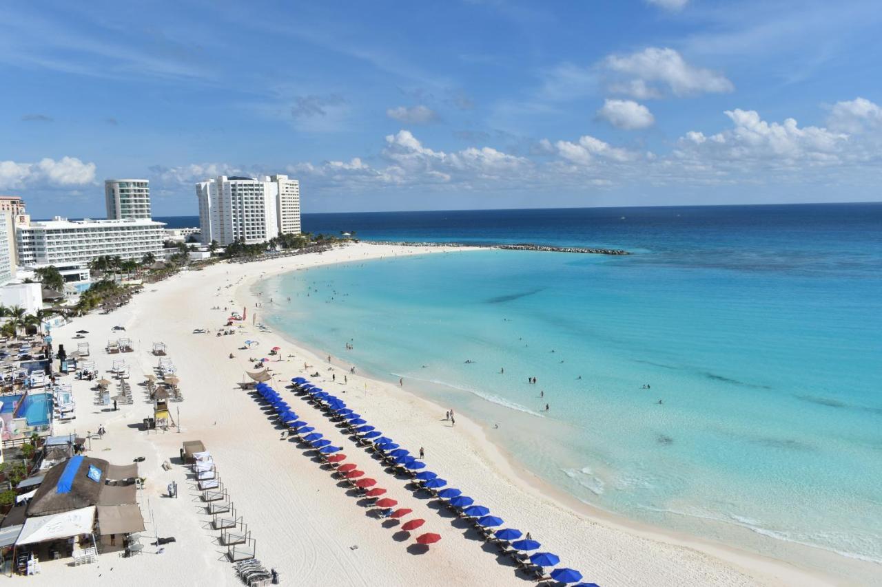 Luxury Caribbean Condos By Salvia Cancun Beachfront Exterior photo